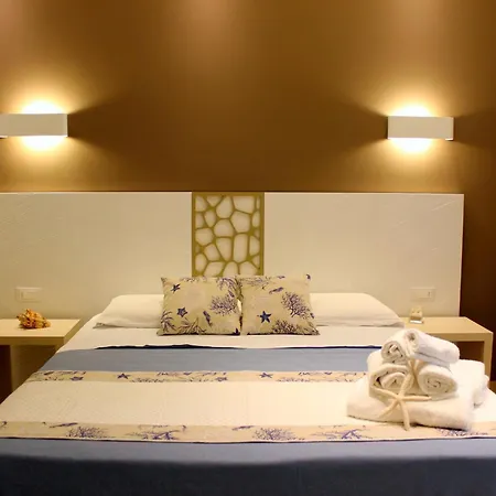 فندق مبيت وإفطار Fra Lu Mari سان فيتو لو كابو