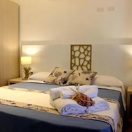 فندق مبيت وإفطار Fra Lu Mari سان فيتو لو كابو